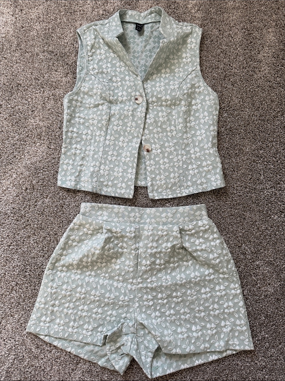 SHEIN Light Sage Floral Sleeveless Vest & High-Waist Shorts Set